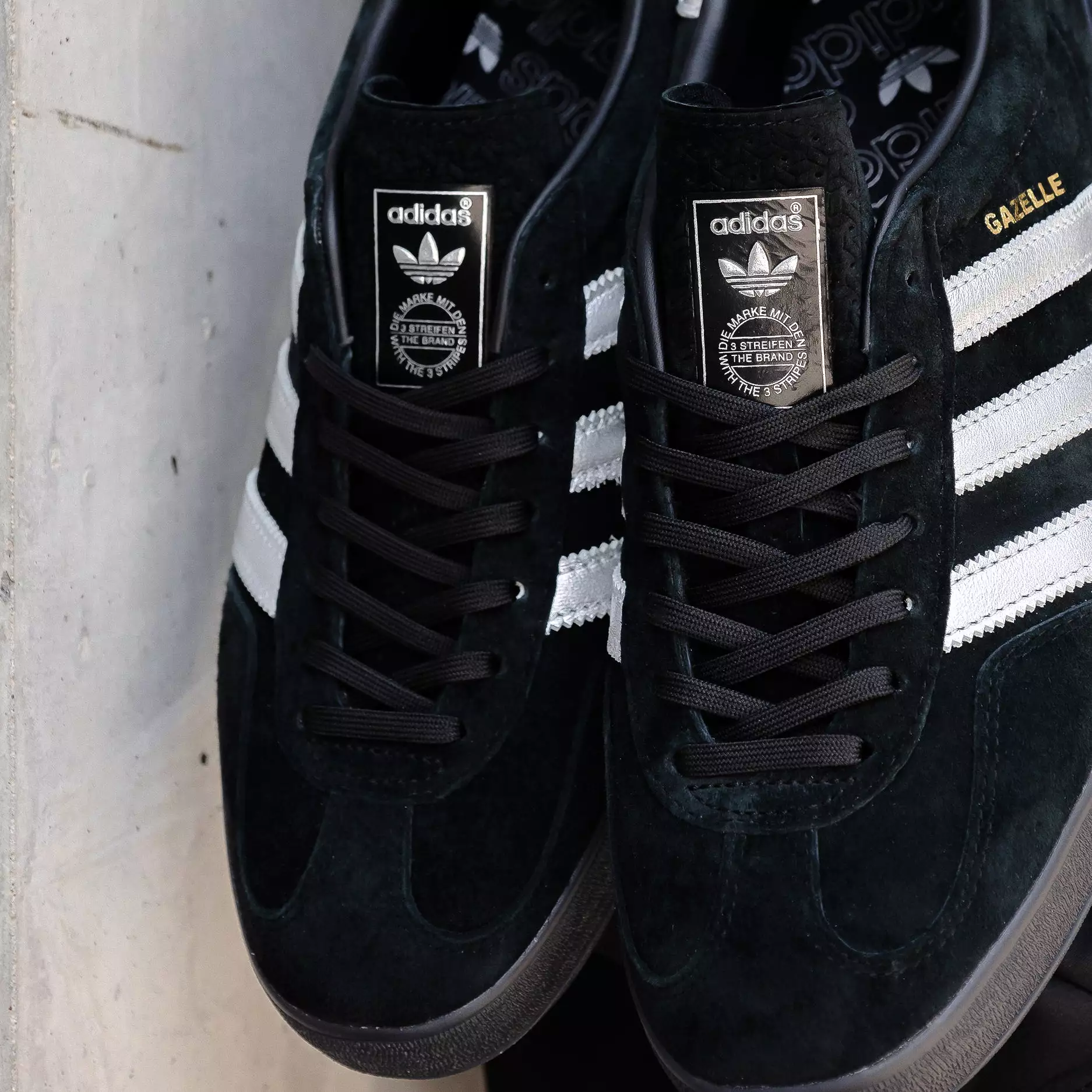 adidas Gazelle Indoor Core Black/Metallic Silver ID0988