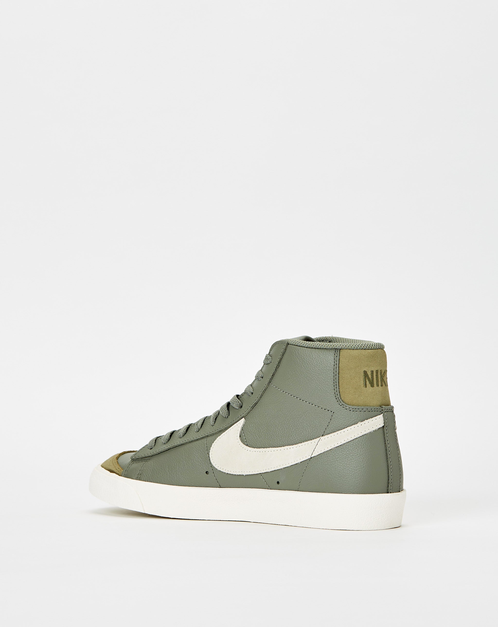 Blazer Mid '77 Premium