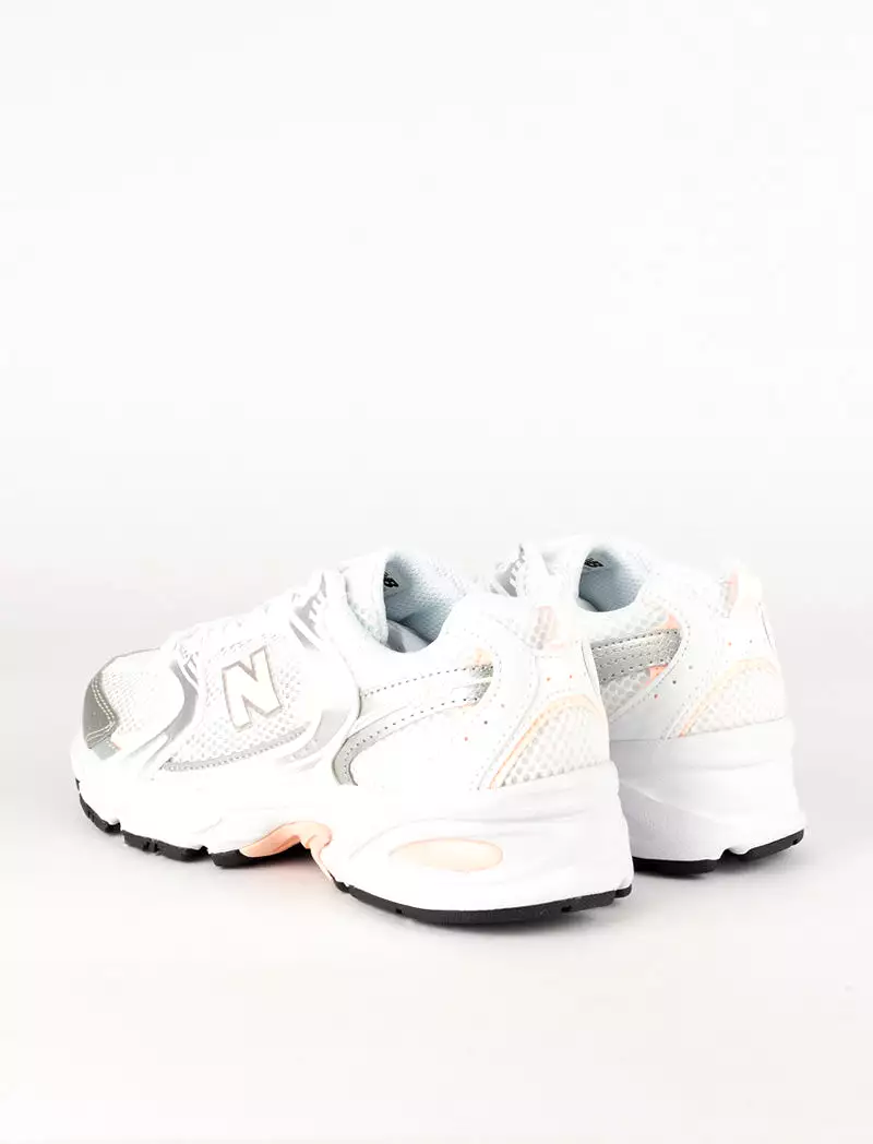 New Balance 530 Trainers White / Cloud Pink