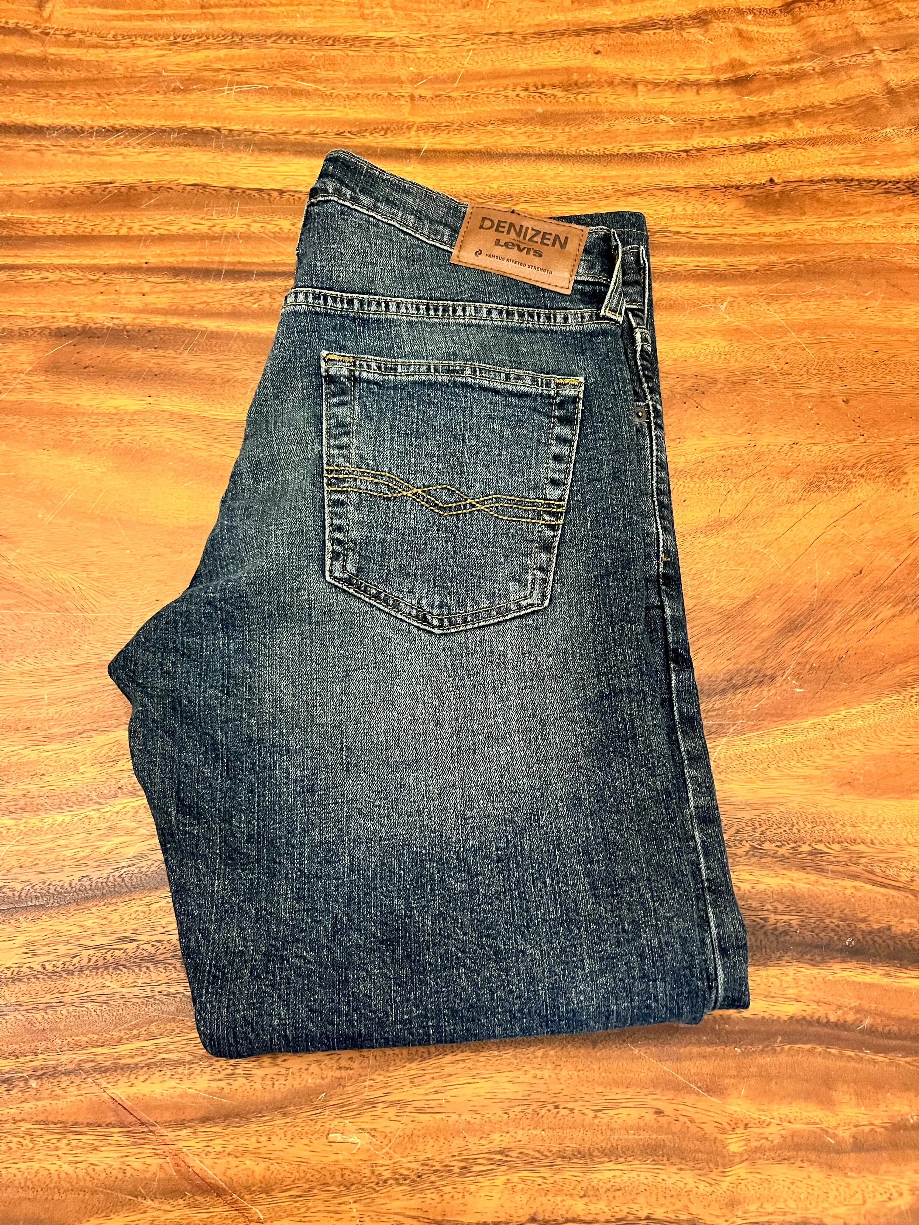 NEW GIRL: Nick's LEVI’S Denizen Denim Jeans