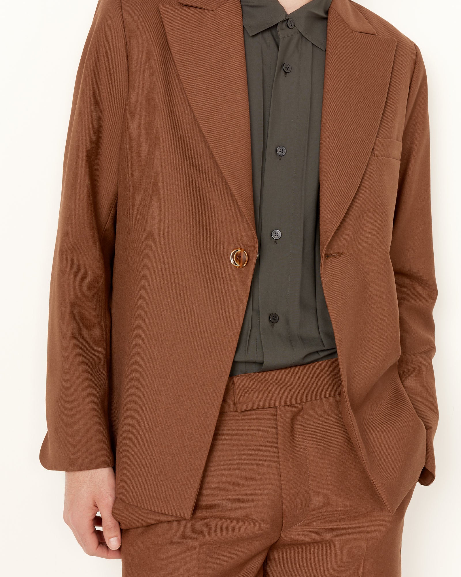 Power Blazer in Mid Brown